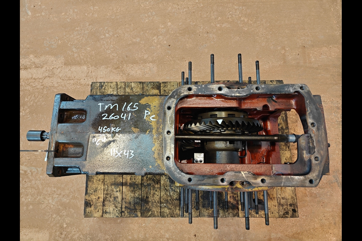Transmisie spate New Holland TM165 (2000)