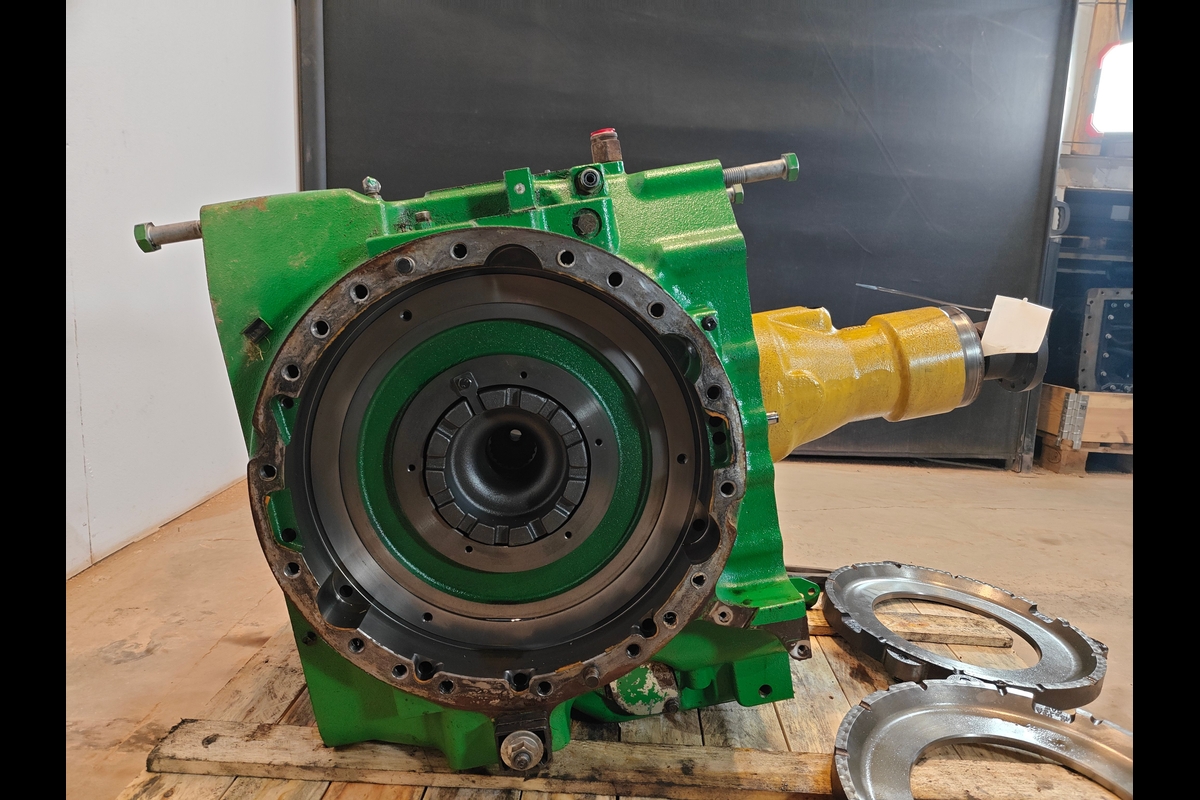 Transmisie spate John Deere 8400R (2019)