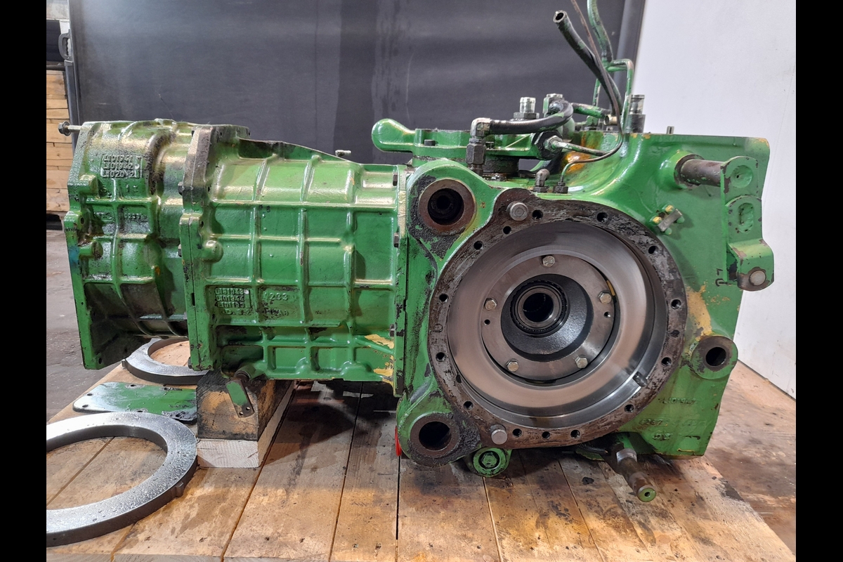 Transmisie spate John Deere 6600 (1993)