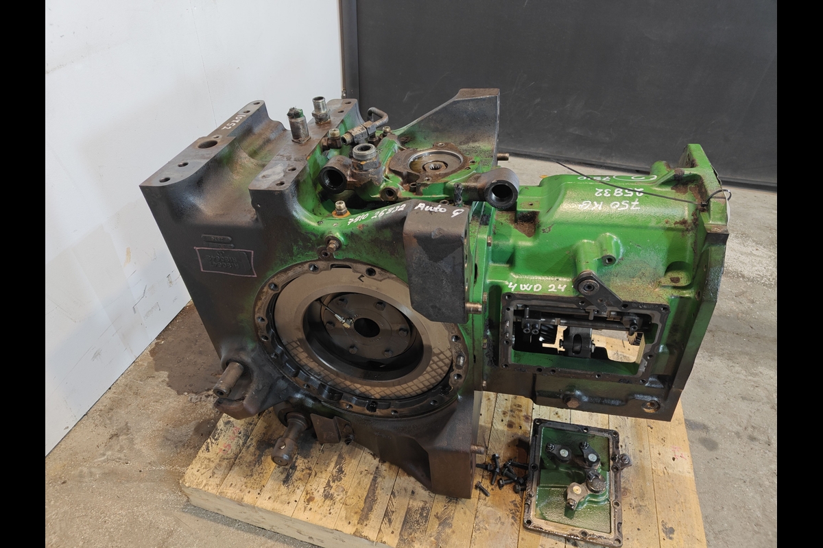 Transmisie spate John Deere 7810 (2003)