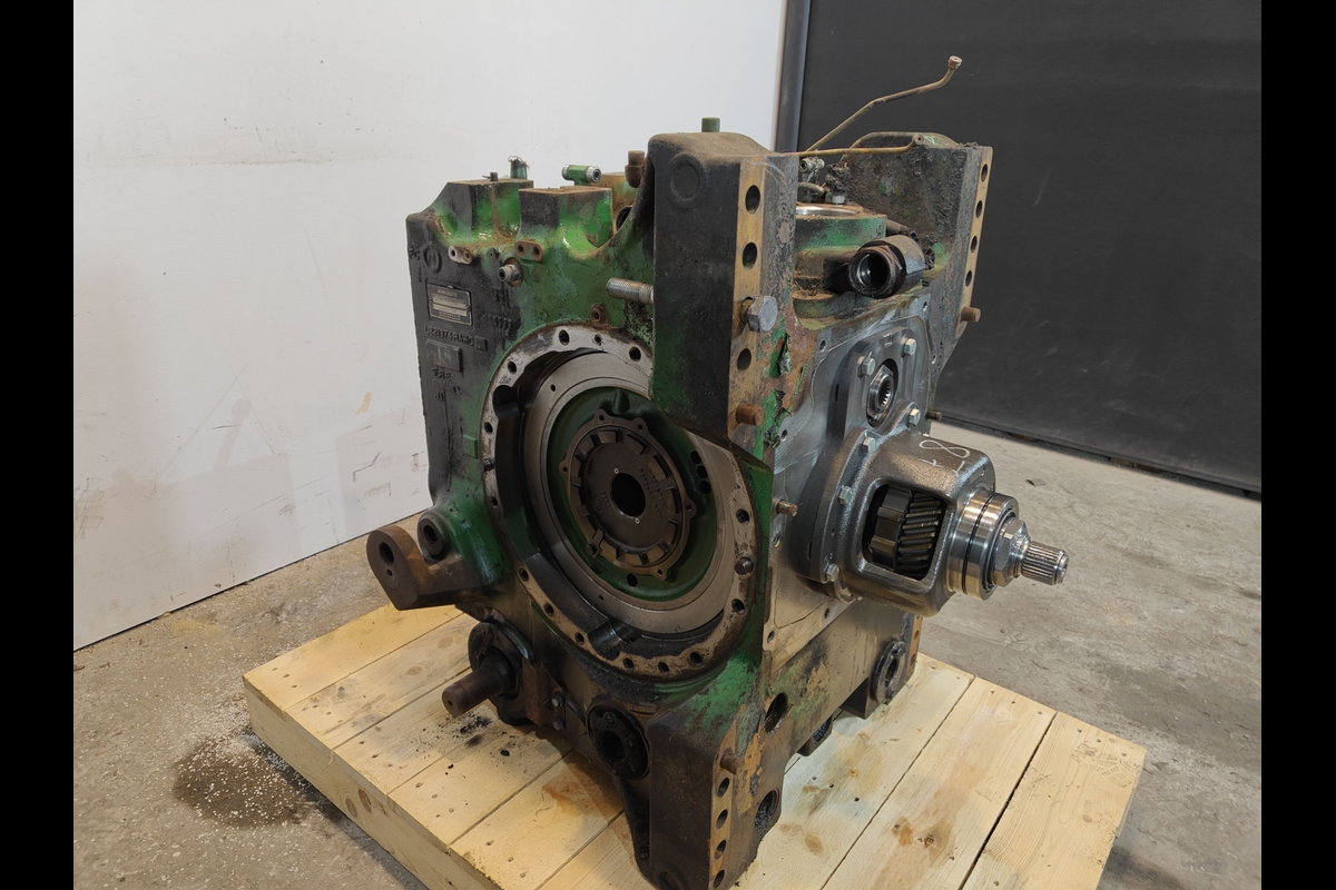 Transmisie spate John Deere 6R 250 (2022)
