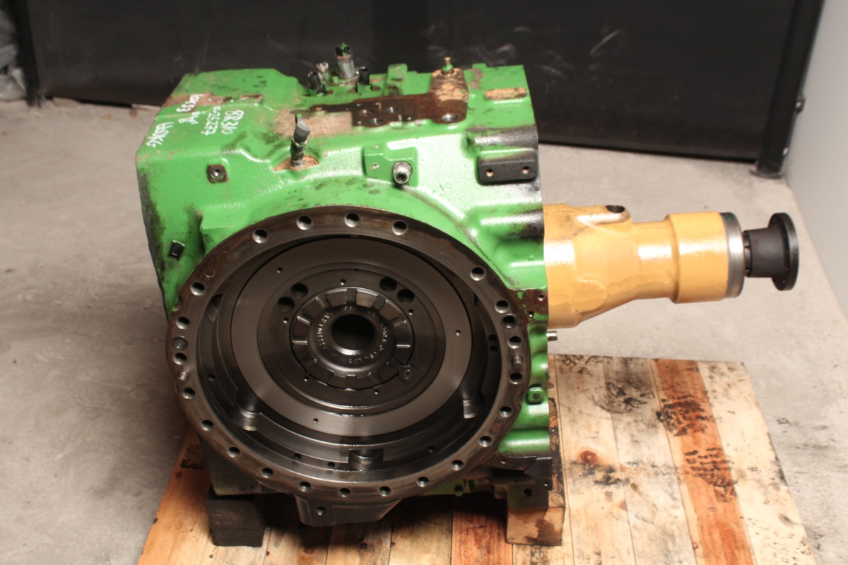 Transmisie spate John Deere 8R 310 (2021)