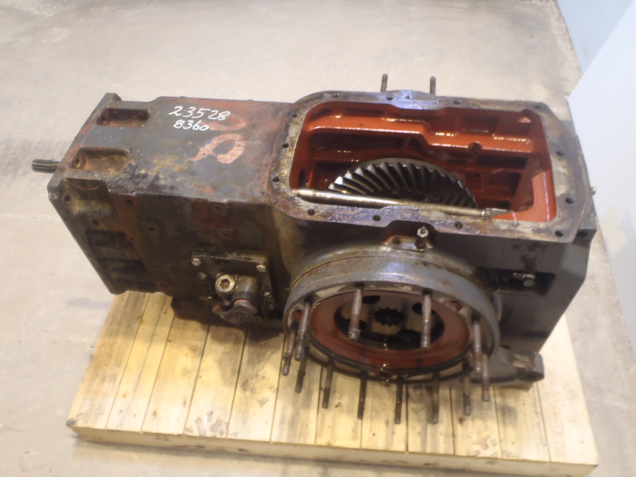 Transmisie spate New Holland 8360 (1997)