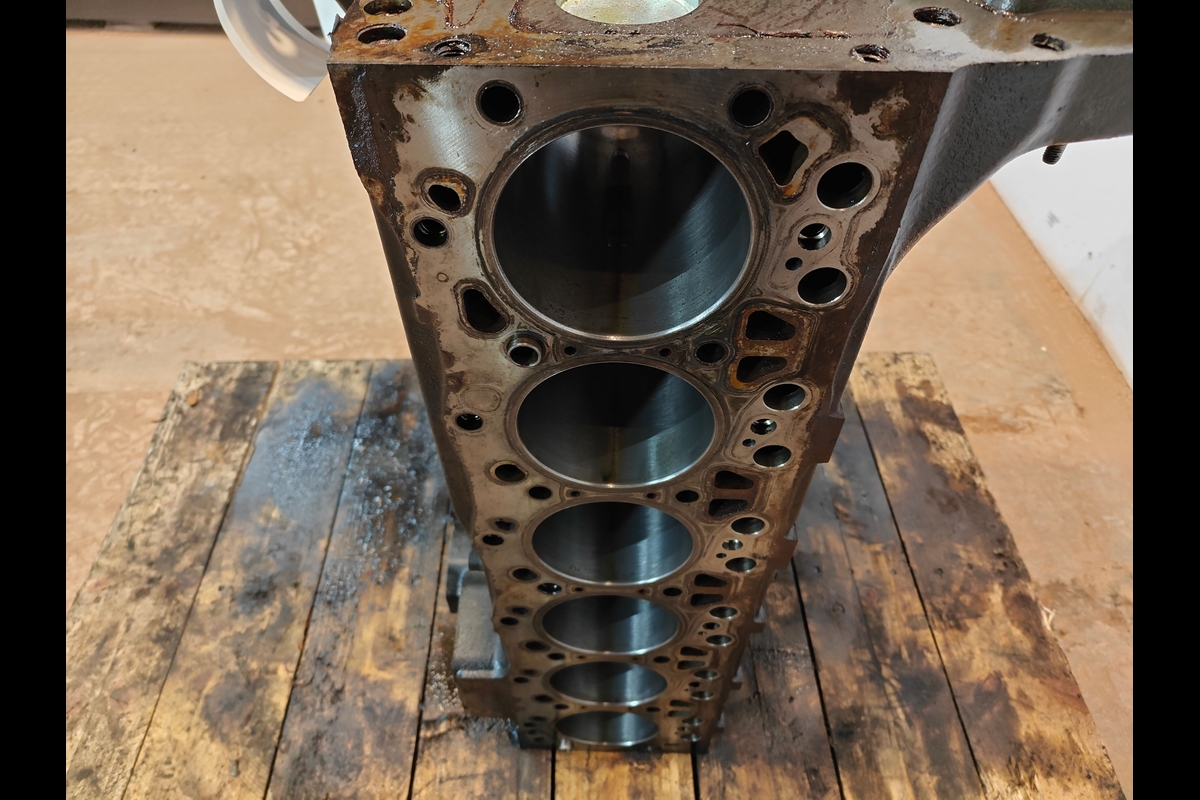Bloc motor Case Optum 300 (2019)