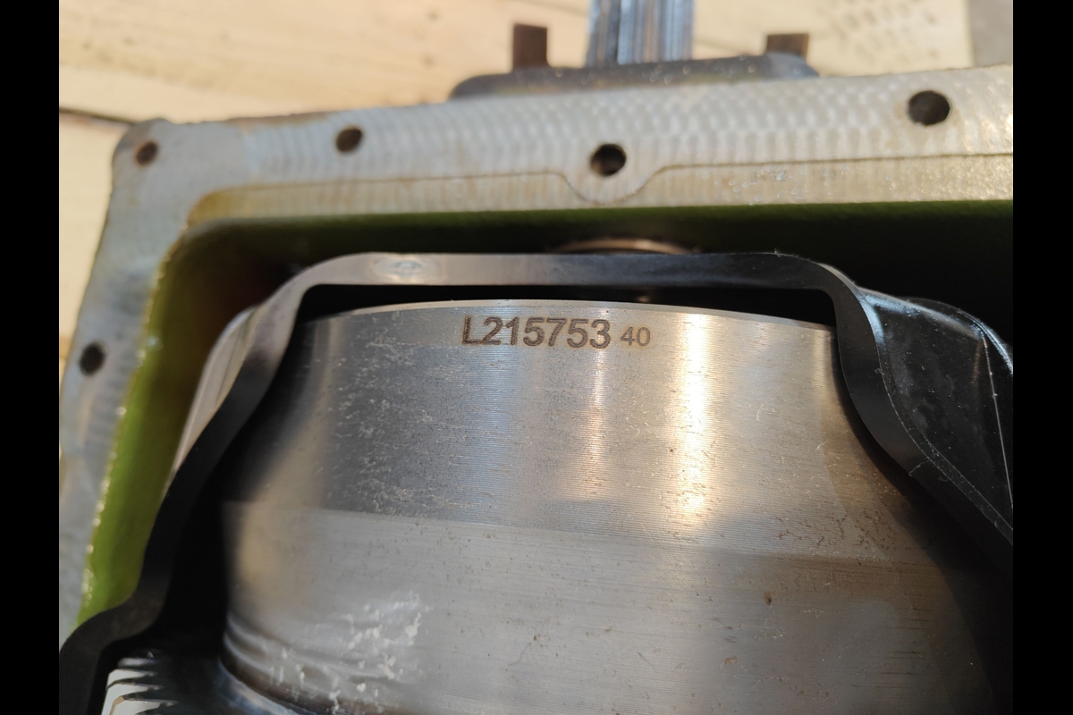 Cutie Hi-Lo (dropbox) John Deere 6R 250 (2022)