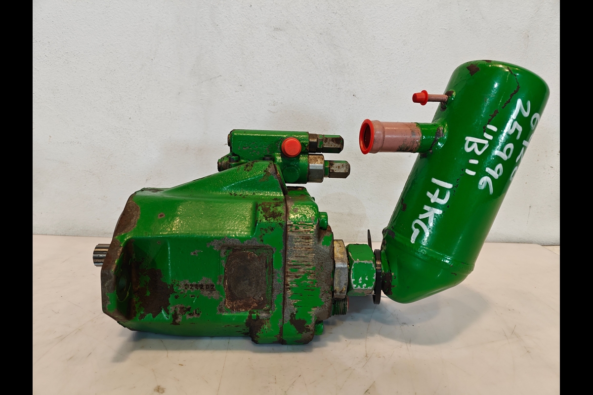 Pompă hidraulică John Deere 6920 (2001)