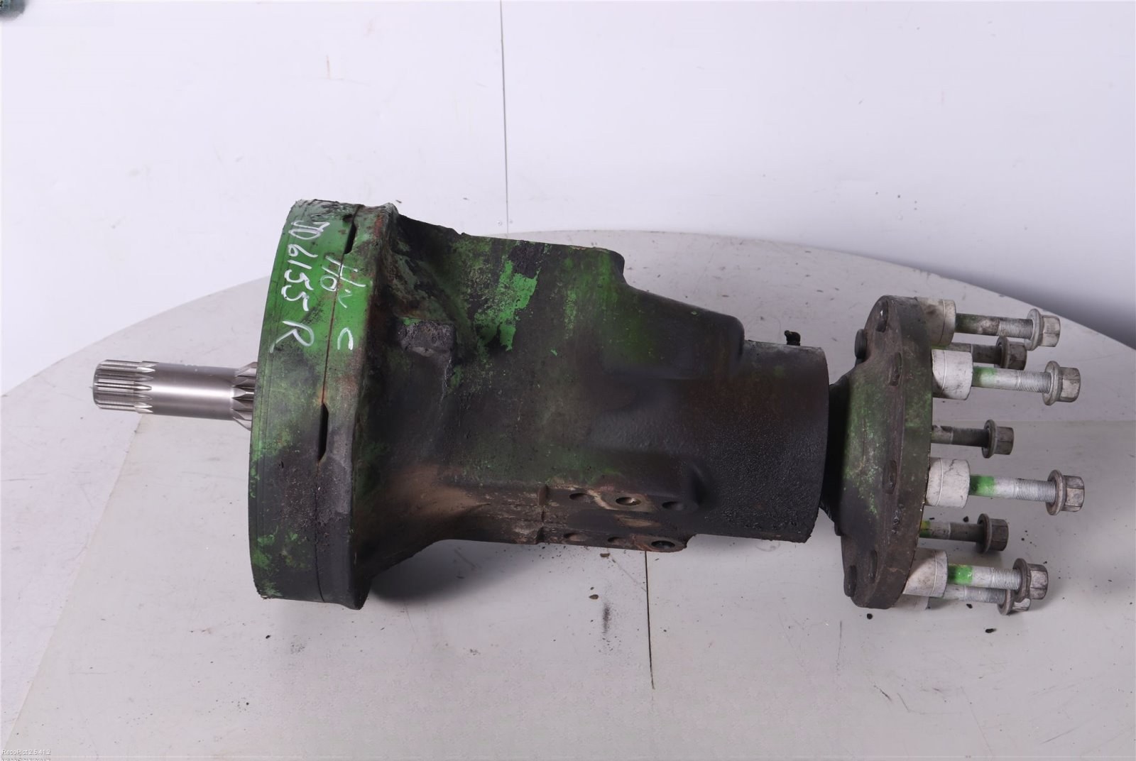 Axa spate dreapta John Deere 6155R